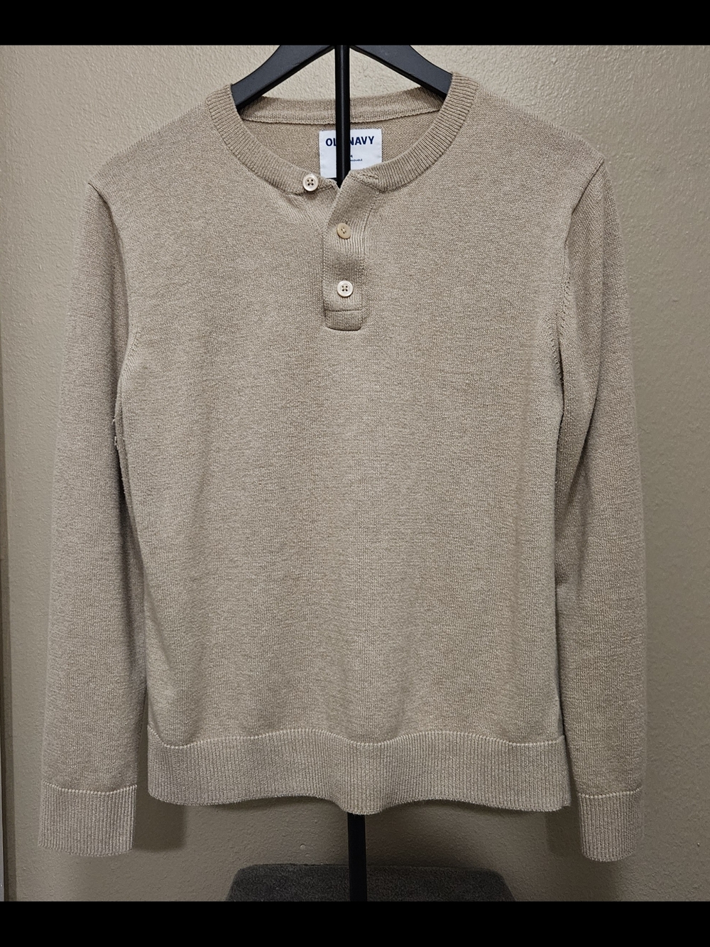 Old Navy Men's Beige Crewneck Henley Sweater
